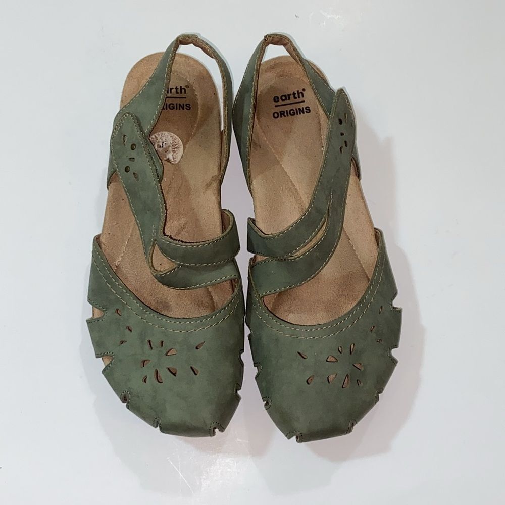 Earth Origins Sage Green Bosk Brenda Flats with Perforated Design Size 8W - Picture 2 of 16